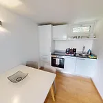 Apartment Fresh And Bright 1-bedroom Centre - Al11 Lausanne