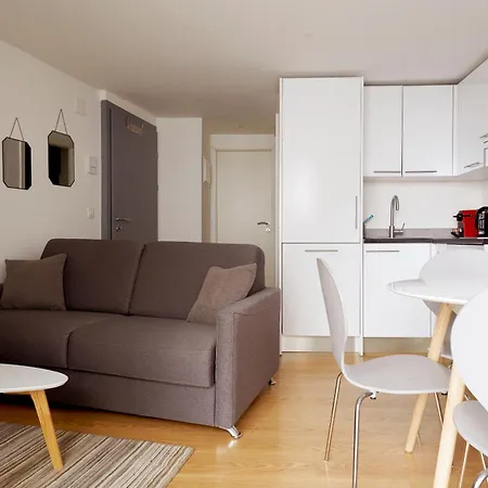 Fresh And Bright 1-bedroom Centre - Al11 Lausanne