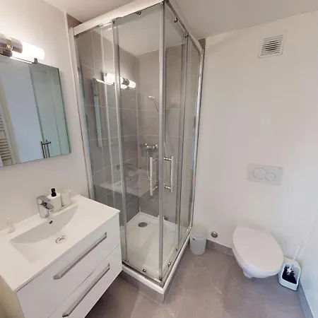 Appartement Fresh And Bright 1-bedroom Centre - Al11 *