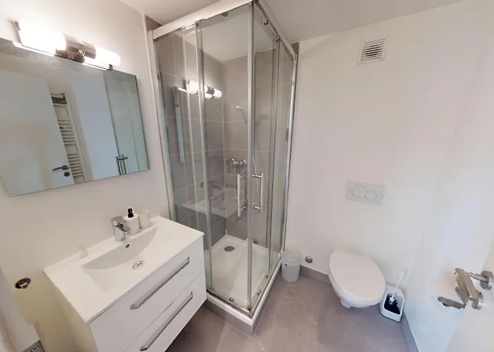 דירה Fresh And Bright 1-bedroom Centre - Al11 *